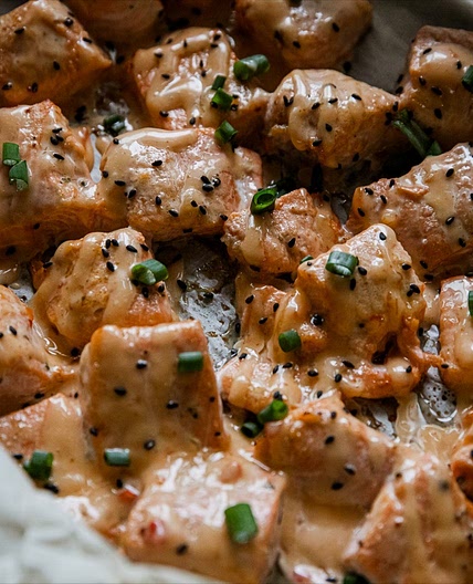 Air Fryer Bang Bang Salmon Bites