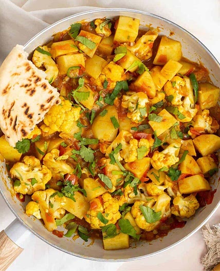 Aloo Gobi Masala (Cauliflower Potato Curry)