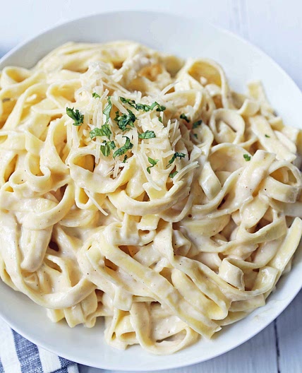 Fettuccine Alfredo