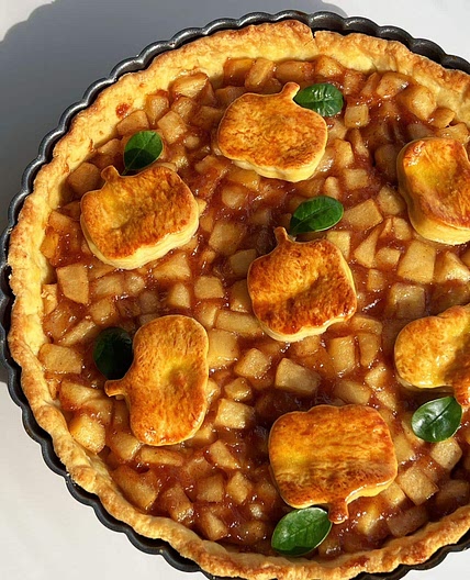 Apple Pie Recipe with Video (caramel apple filling + easy pie crust)