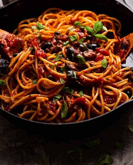 Spaghetti alla Puttanesca