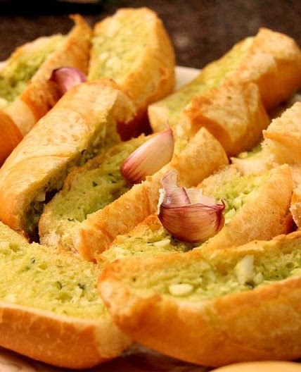 Receita de Pão de alho para churrasco