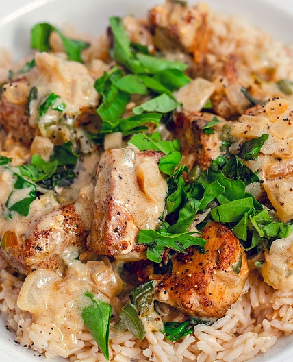 Basil Chicken in Coconut Curry Sauce