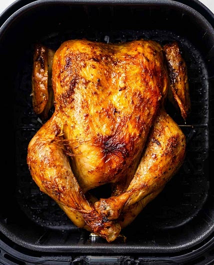 Kurczak pieczony w całości w Air Fryerze