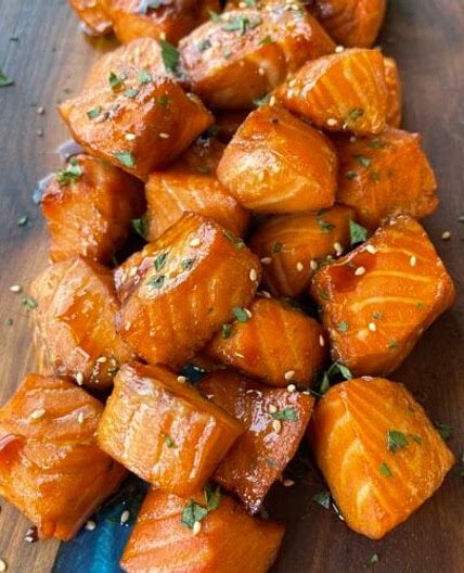 Grilled Salmon Bites