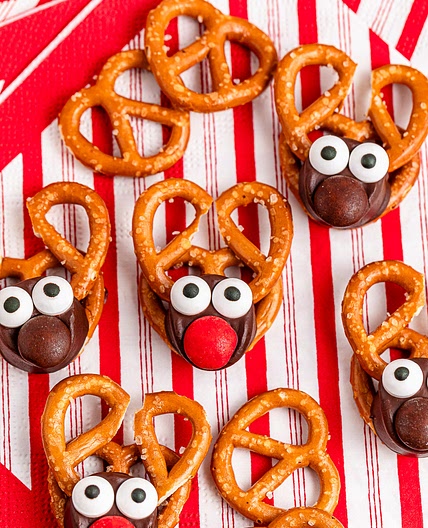 Reindeer Rolo Pretzels