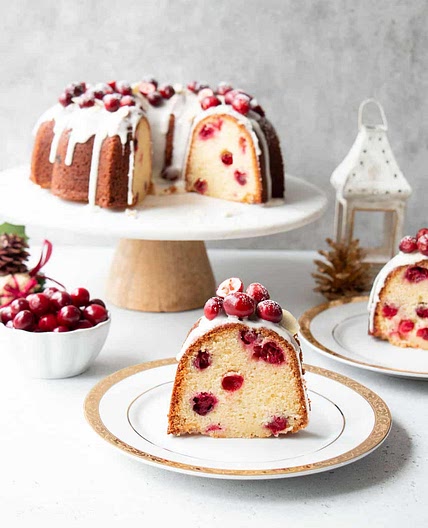 Cranberry Christmas Cake