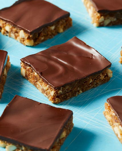 Chocolate–Peanut Butter Energy Bars