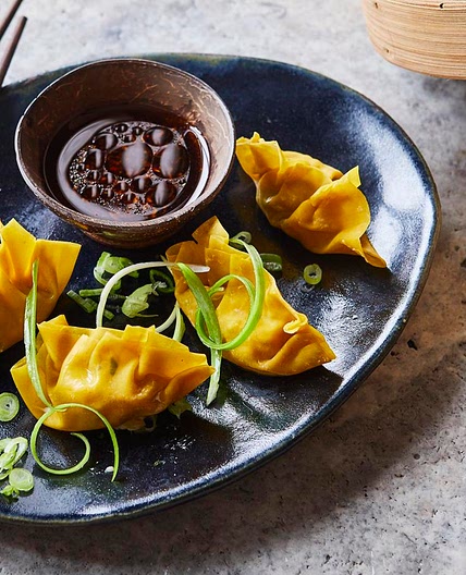 Steamed prawn gyoza