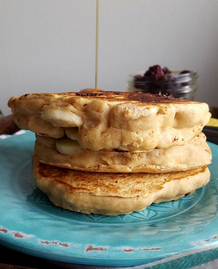 4-Ingredient Fluffy Vegan Protein Pancakes