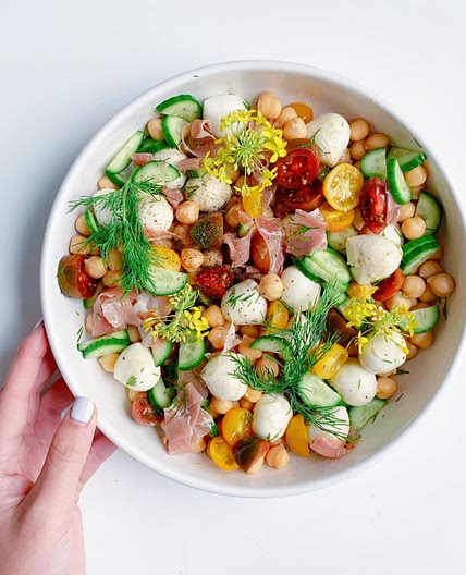 Springy Mozzarella & Chickpea Salad