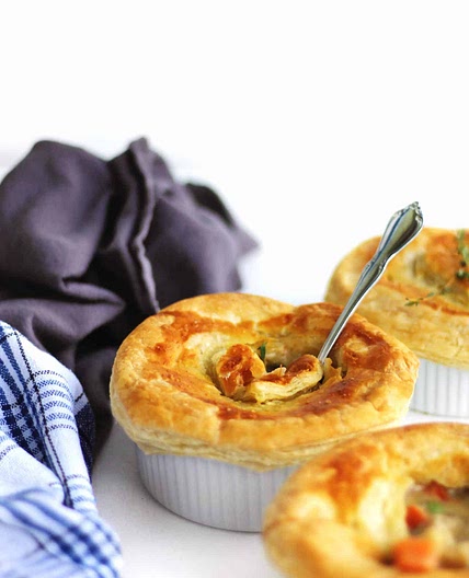 Easy vegan mushroom pot pies