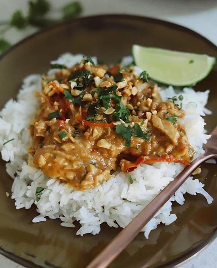 Slow Cooker Thai Chicken with Peanut Sauce