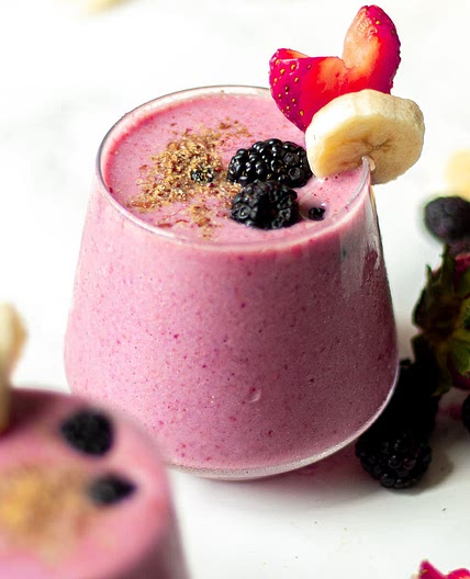 Blackberry Strawberry Banana Smoothie
