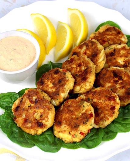Keto Crab Cakes with Remoulade Sauce