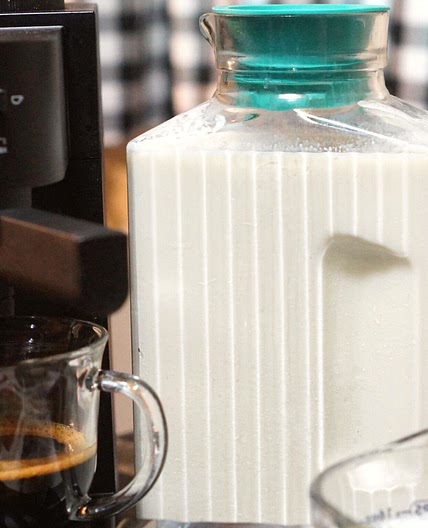 Sweet Cream Homemade Coffee Creamer Recipe