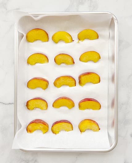 How to Freeze Peaches