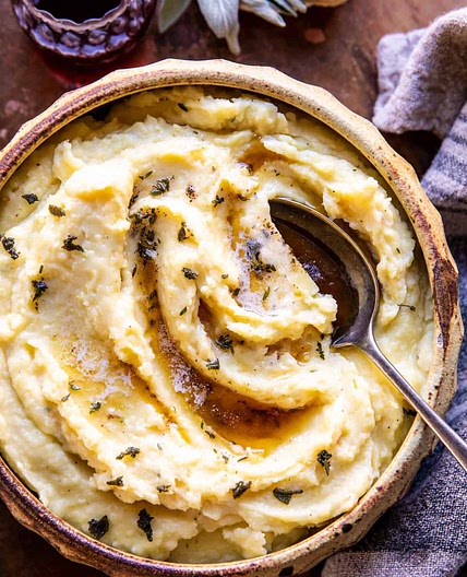 Make Ahead Roasted Garlic Mashed Potatoes