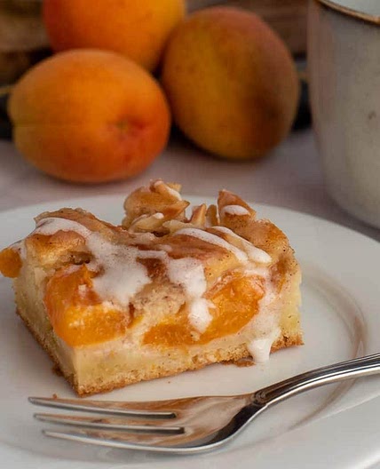 Apricot Cinnamon Cake