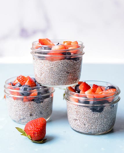 4-Ingredient Protein Chia Pudding (Single Serve & Batch Prep!)