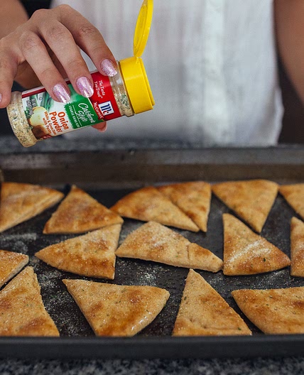 EASY HOMEMADE PITA CHIPS