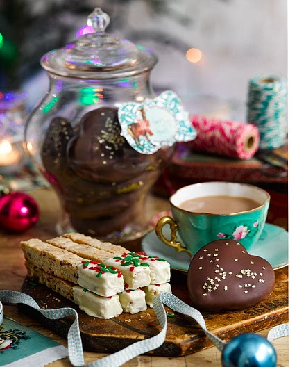 Lemon and cranberry shortbreads