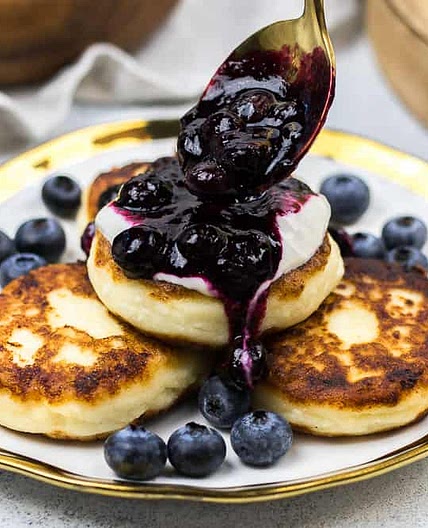 Syrniki Recipe (Russian Cheese Pancakes)