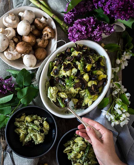 Gluten-free and vegan pasta primavera {V, GF}