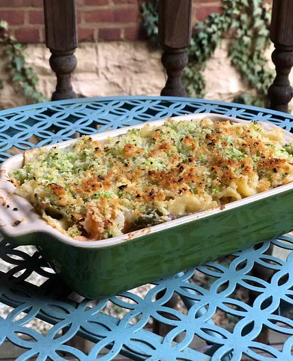 Cheesy Bacon Pasta Bake with Broccoli Crumble