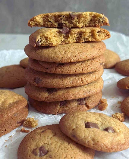 The BEST Chocolate Chip Cookies