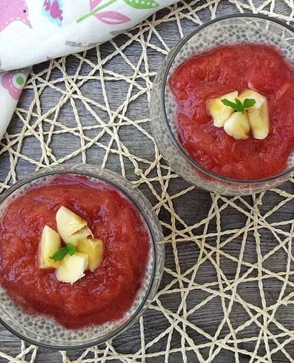 Rhubarb Fool Chia Pudding [vegan]