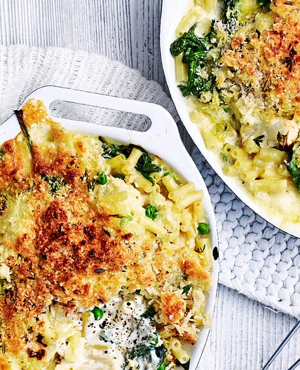 Mac and Cheese mit Blumenkohl und Spinat