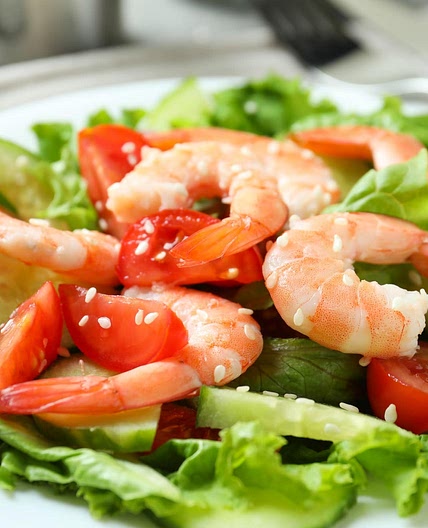 Tomato, Bell Pepper and Shrimp Salad