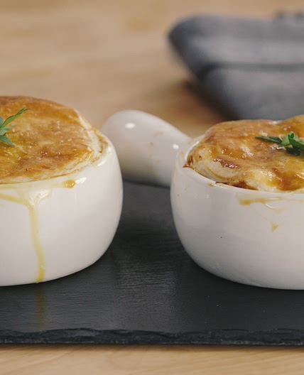 Pâté au poulet et brocoli, sauce au fromage à la friteuse à air