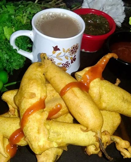 मिर्ची पकौड़ा (mirchi pakoda recipe in hindi)