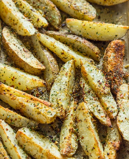 Crispy Baked Garlic Parmesan Potato Wedges