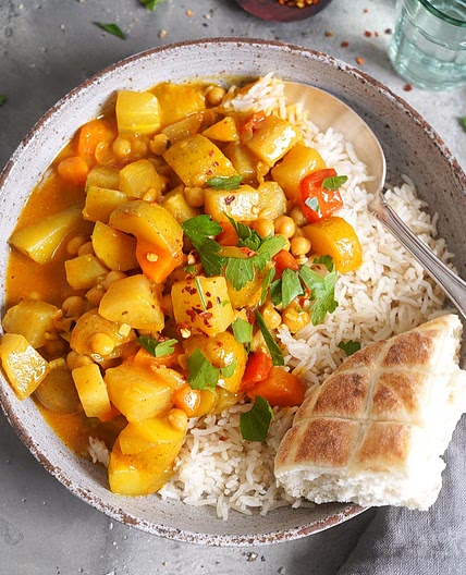 Vegan Kohlrabi Potato Curry