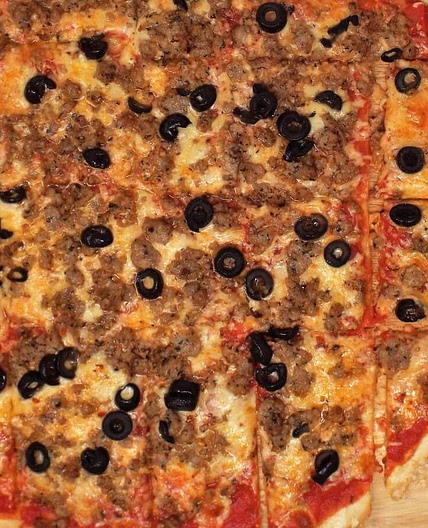 St. Louis Style Pizza