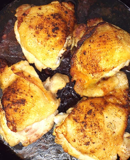 Crispy Cast-Iron Chicken Thighs