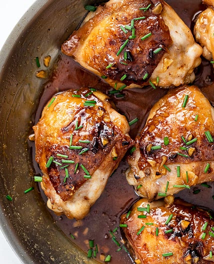 Easy honey garlic chicken thighs