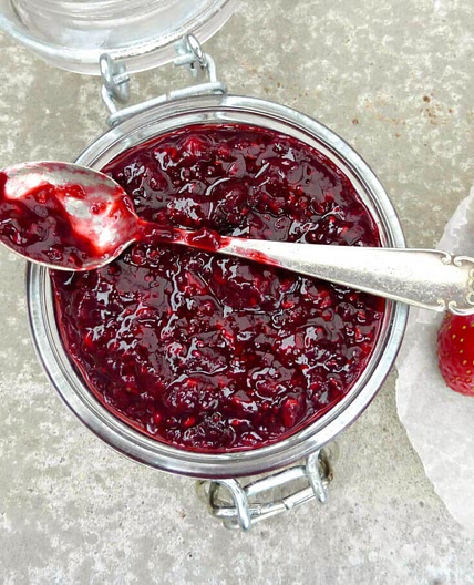 Maple Syrup Berry Jam with Lemon and Chia Seeds