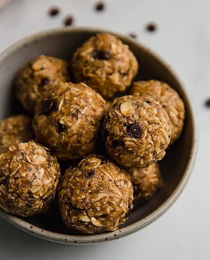 Easy No Bake Energy Bites (Perfect of Nursing Moms)