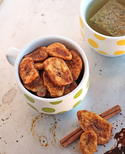 Crunchy Cinnamon Baked Banana Chips