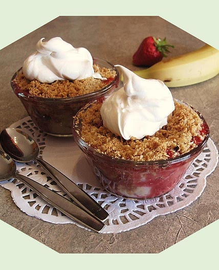 Strawberry-Banana Crumble