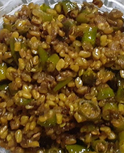 मेथी मिर्च का अचार (methi mirch ka achar recipe in Hindi)