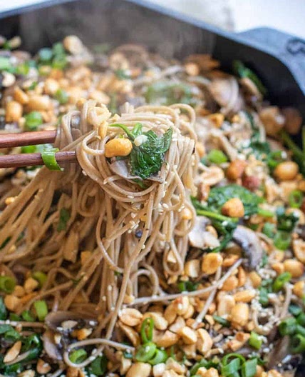 Miso Spinach and Mushroom Soba Noodles