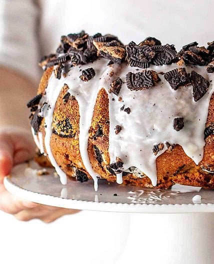 Oreo Bundt Cake Recipe (cookies and cream)