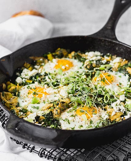 Green Shakshuka with Kale, Leeks, Artichokes, & Feta
