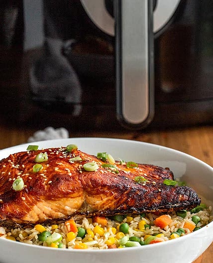 Air Fryer Sriracha Salmon Fried Rice Dinner