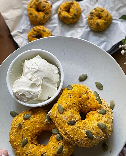 Quick batch bagels - Pumpkin & rosemary